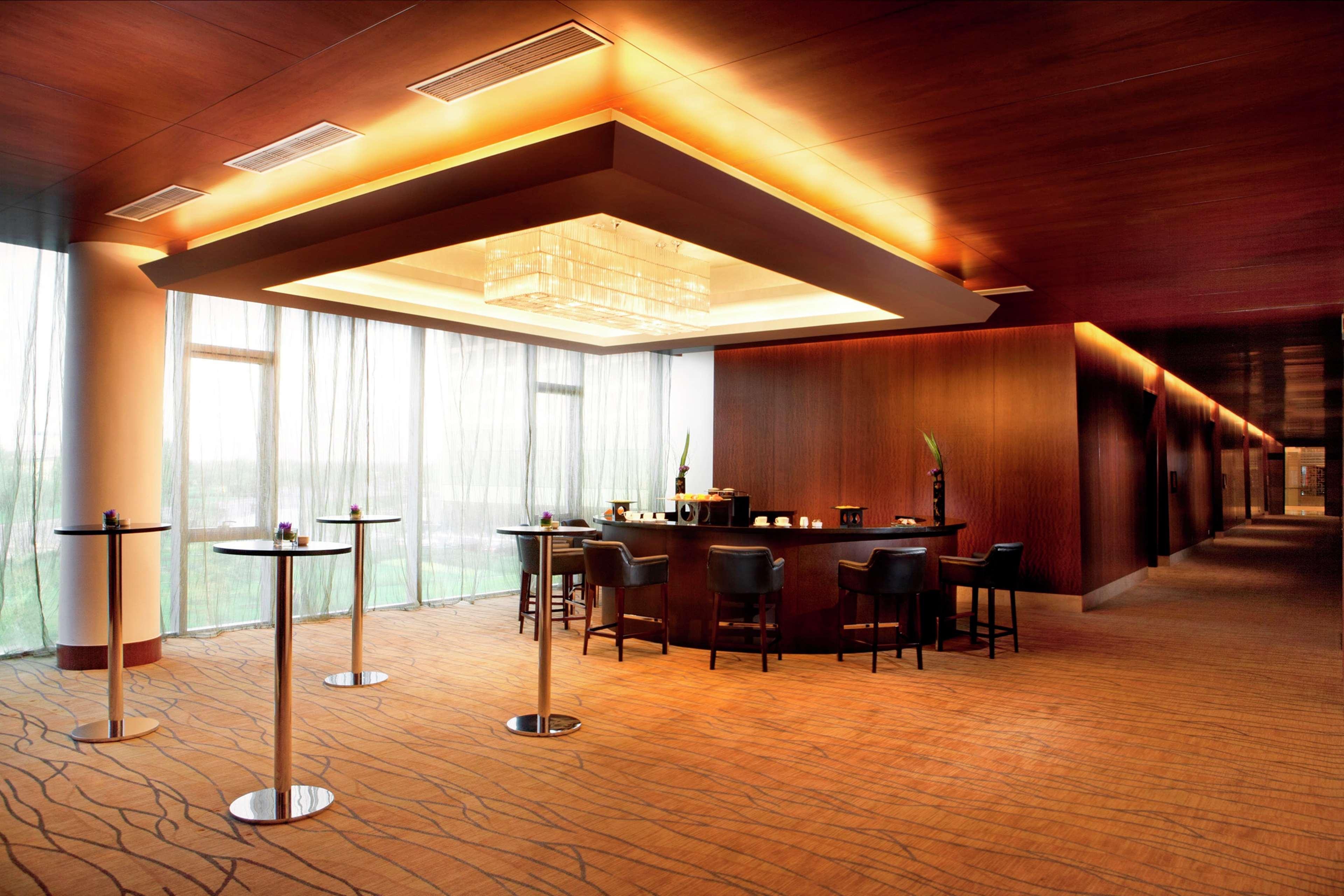 Hilton Beijing Capital Airport Hotel Sunji Kültér fotó